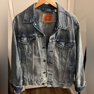 Levi's Vintage Wash Distressed Denim Jacket - Light Blue